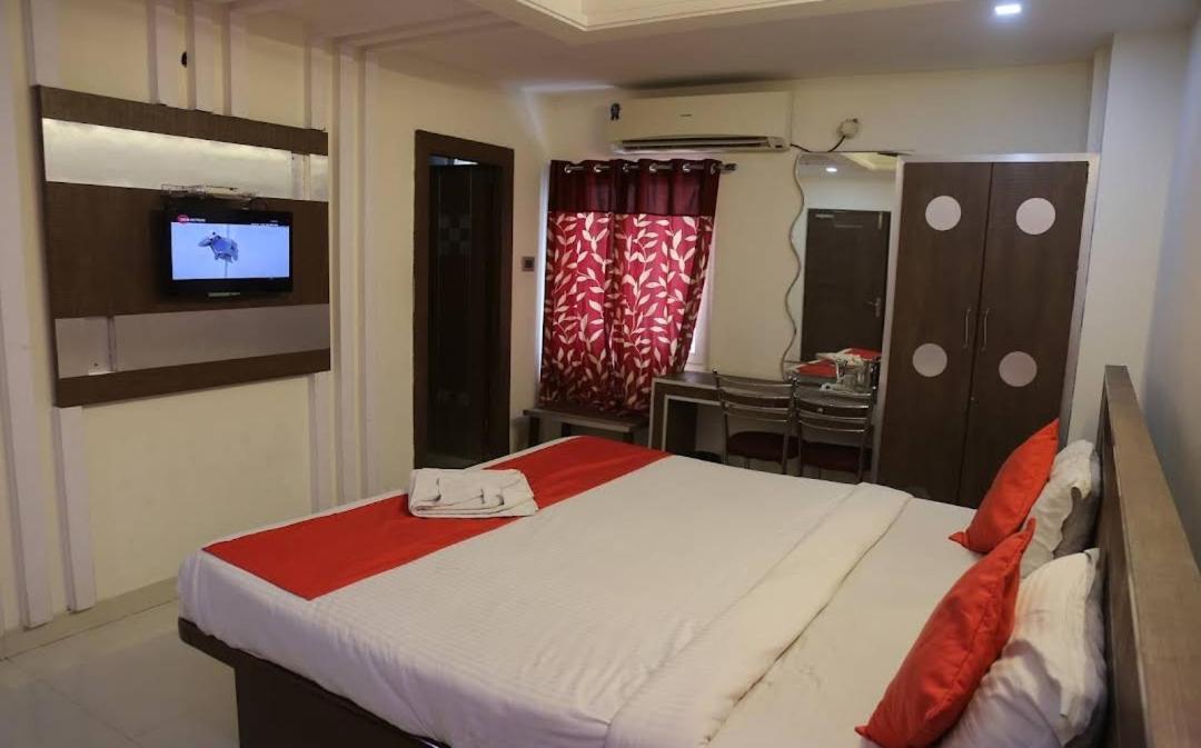 Padmavathi Family Guest House Visakhapatnam Zewnętrze zdjęcie